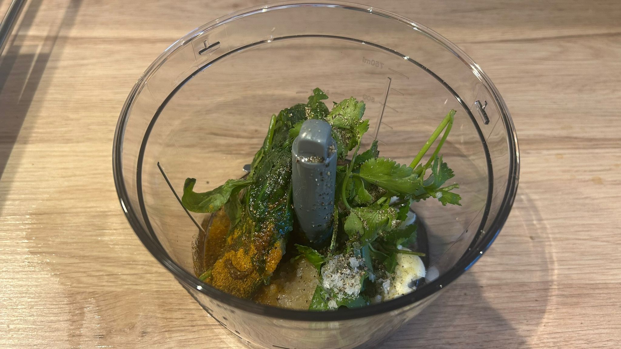 Cuisinart Power Blend Immersion Blender containing saag ingredients