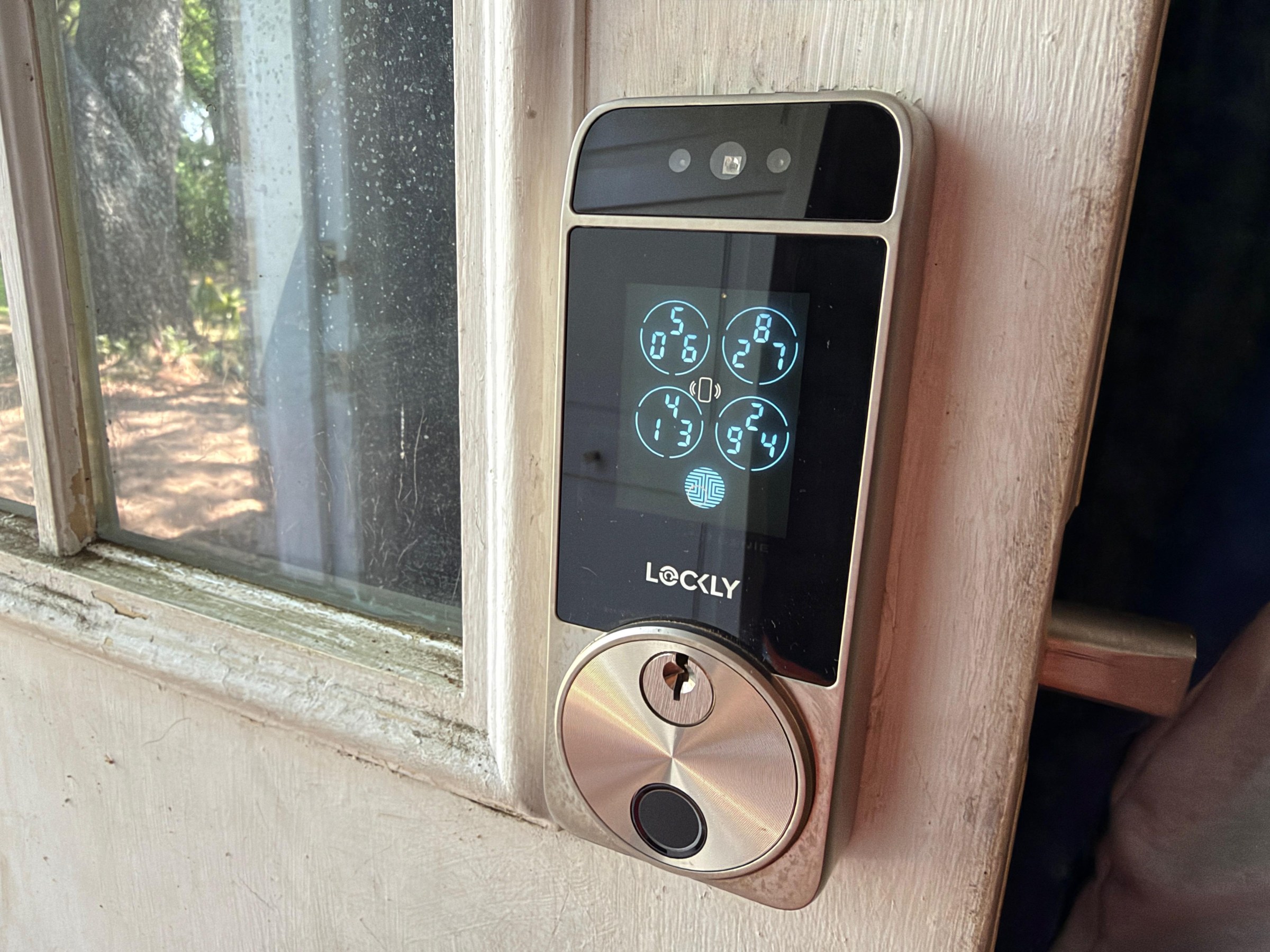 The keypad is designed to foil looky-loos, it also foiled my dad.