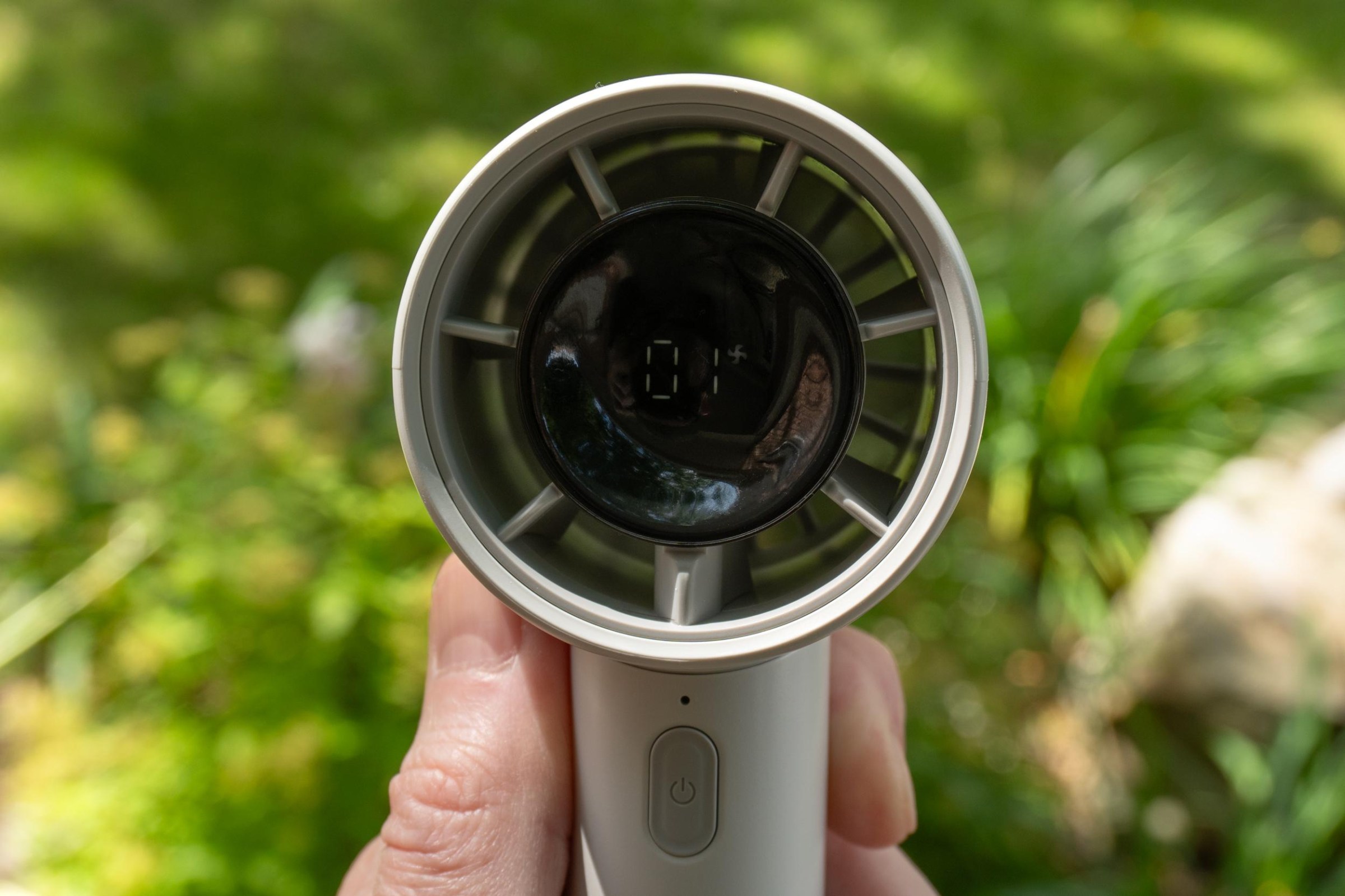 A close-up of the basic LCD display on the front of the JisuLife Life10 S fan.